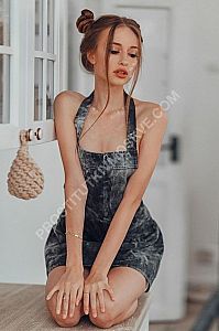 Марианна, метро Новослободская