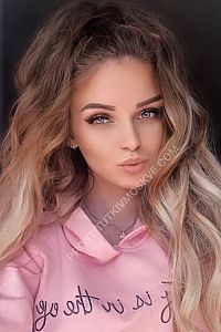 Лена, метро Стрешнево