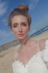 Анна, метро Киевская