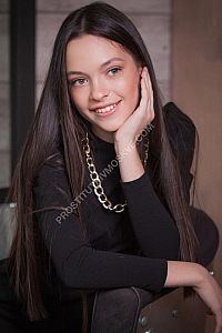 Анна, метро Марксистская