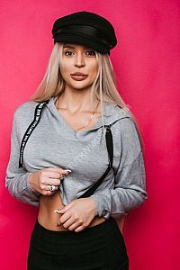 Лена, метро Площадь Гагарина