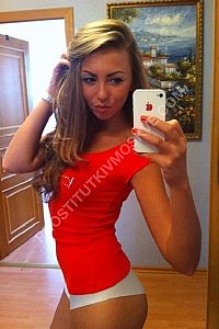 Надя, метро Волоколамская