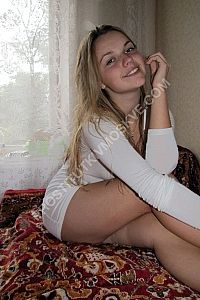 Алина, метро Боровское шоссе
