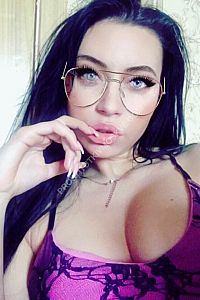 Оля, метро Добрынинская