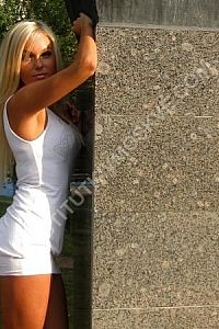 Полина, метро Авиамоторная