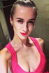 Надя, метро Павелецкая