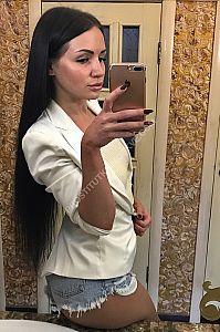Яна, метро Бутырская