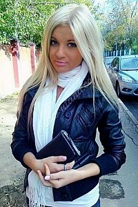 Лена, метро Полежаевская