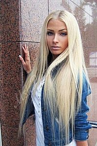 Кристина, метро Рижская