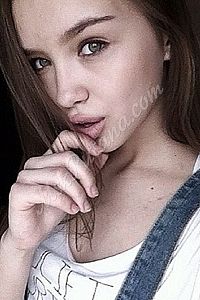Лиза, метро Братиславская
