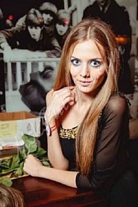 Елена, метро Парк культуры