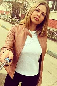 Лена, метро Рижская