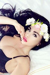 Катя, метро Лесопарковая