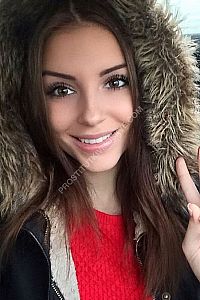 Алина, метро Кропоткинская
