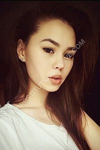 Ника, метро Баррикадная