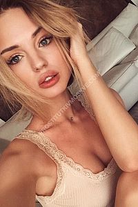 Аня, метро Кутузовская