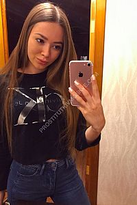 Варя, метро Китай-город
