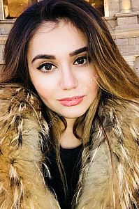 Ника, метро Александровский сад