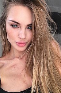 Алина, метро Павелецкая