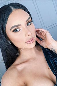 Вика, метро Улица Академика Янгеля