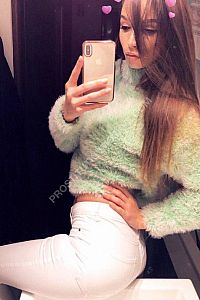 маша, метро Войковская