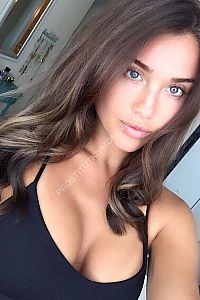 Вика, метро Славянский бульвар