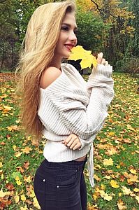 милана, метро Чкаловская