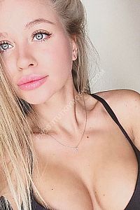 Алина, метро Беговая