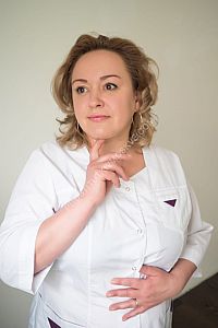 Лена, метро Пионерская