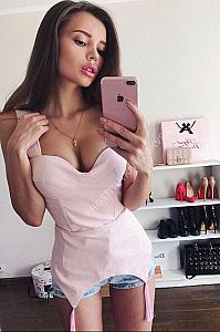 Мила, метро Красные Ворота