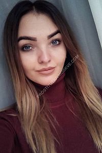 Лена, метро Боровицкая