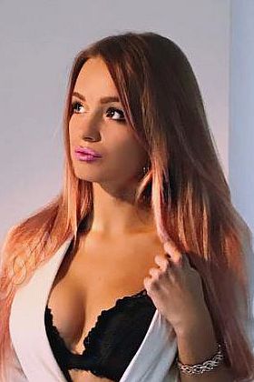 Марина, метро Стрешнево
