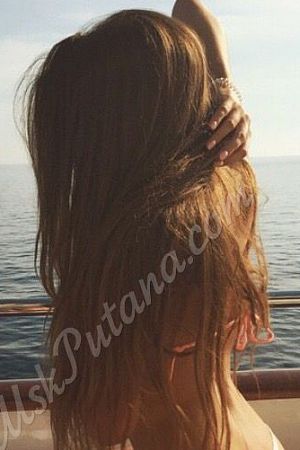 Аня, метро Перово