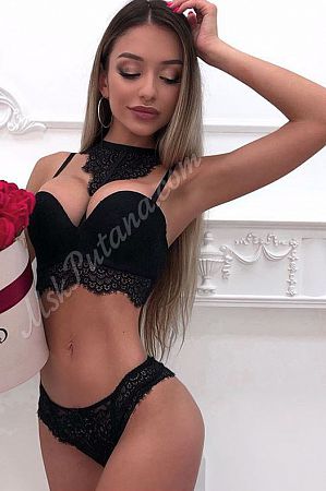 Камила, метро Площадь Гагарина