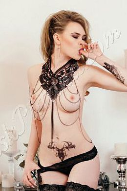 Юлия, метро Бульвар Рокоссовского