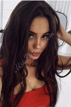 Юля, метро Балтийская