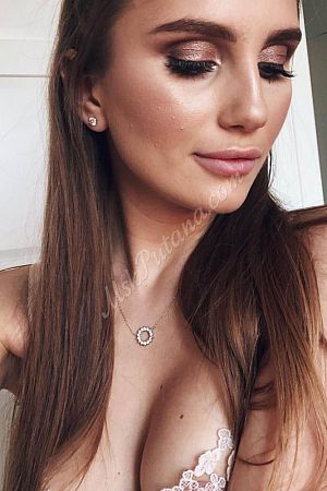 Хелена, метро Охотный ряд