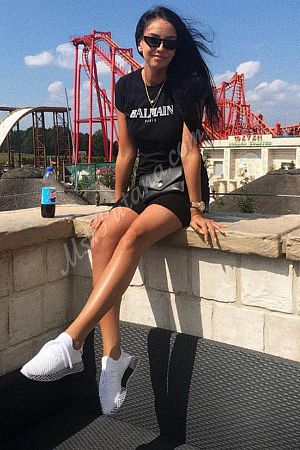 Анастасия, метро Верхние Котлы