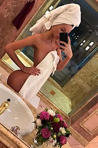 Ева, метро Нахимовский проспект
